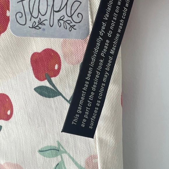 NWT Free People X BlankNYC - Cherry Print Pants, Size 27 - Picture 6 of 12